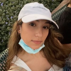 Meet your Posher, Isabella